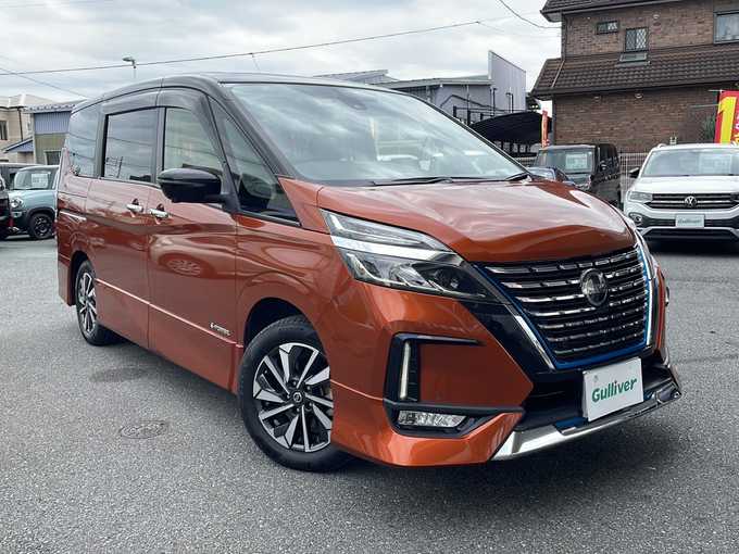 新着情報“セレナe－パワー ハイウェイスターV”2019年式サンライズオレンジ/ダイヤモンドブラック入荷しました！