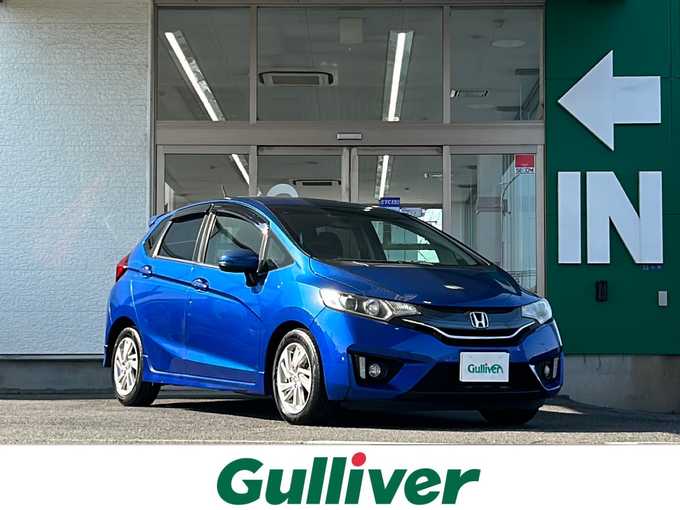 新着情報“フィット13G・Sパッケージ”2014年式ブリリアントスポーティブルーメタリック2トーン入荷しました！