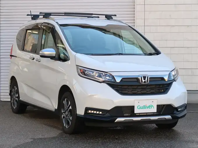 新着情報“フリード＋クロスター・ホンダセンシング”2020年式プラチナホワイトパール入荷しました！
