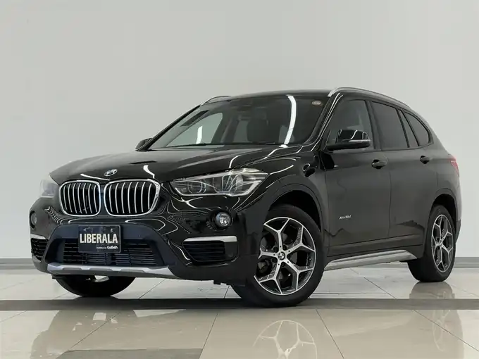 新着情報“Ｘ１xDrive 18d xライン”2017年式サファイアブラックP入荷しました！
