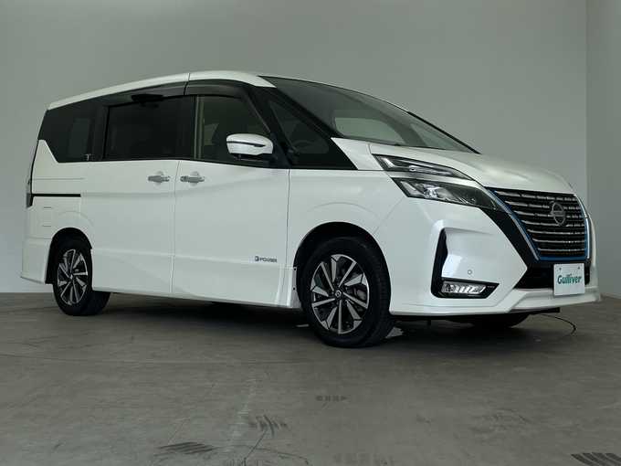 新着情報“セレナe－パワー ハイウェイスターV”2020年式ブリリアントホワイトパール入荷しました！