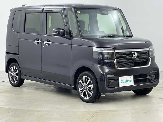 新着情報“Ｎ－ＢＯＸカスタムベースグレード”2023年式トワイライトミストブラックパール入荷しました！