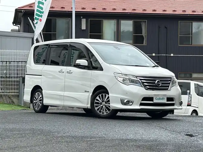 新着情報“セレナハイウェイスター S－ハイブリッド アドバンスドセーフティパッケージ”2014年式ブリリアントホワイトパール入荷しました！