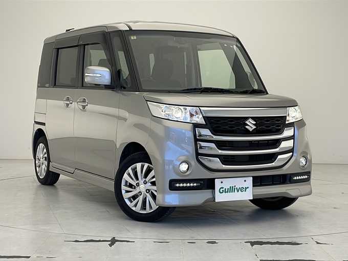 新着情報“スペーシアカスタムＺベースグレード デュアルカメラブレーキサポート ユーティリティーパッケージ装着車”2017年式スチールシルバーM入荷しました！