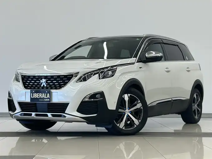 新着情報“５００８GT ブルーHDi”2019年式ネイクルホワイト入荷しました！