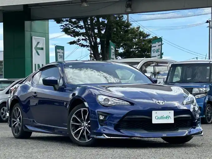 新着情報“８６GT”2017年式アズライトブルー入荷しました！
