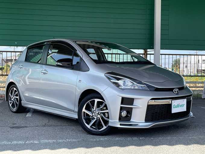 新着情報“ヴィッツGRスポーツ”2018年式シルバーM入荷しました！