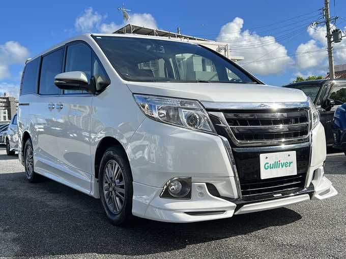 新着情報“エスクァイアGi”2014年式ホワイトパールクリスタルシャイン入荷しました！