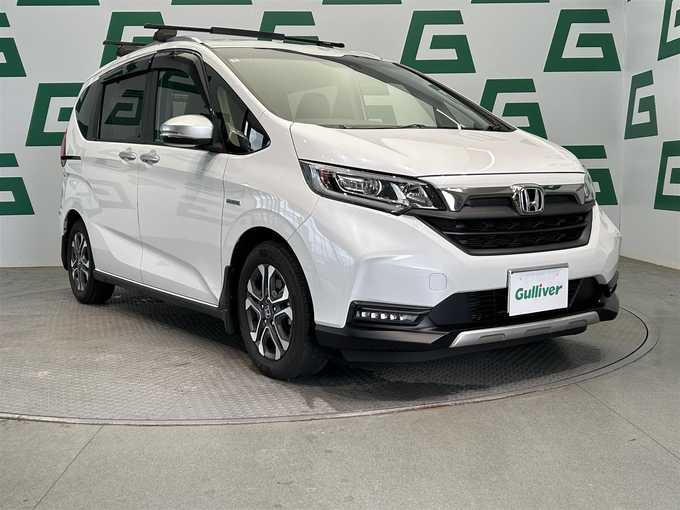 新着情報“フリード＋ハイブリッドハイブリッド・クロスターホンダセンシング”2022年式プラチナホワイトパール入荷しました！