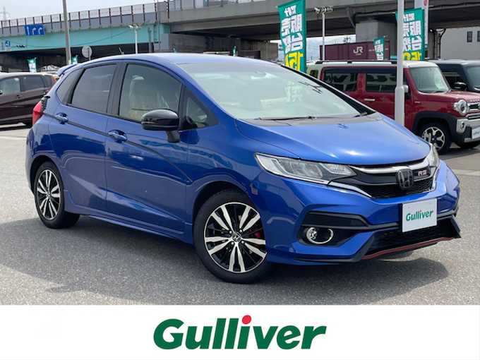 新着情報“フィットRS ホンダセンシング”2018年式青入荷しました！