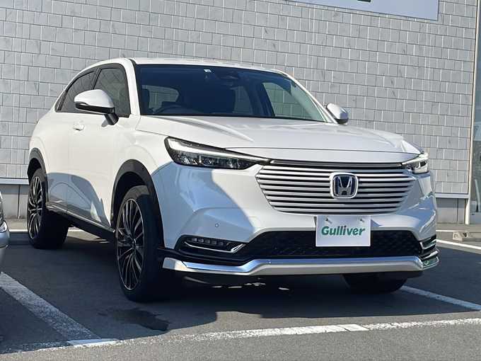 新着情報“ヴェゼルe:HEV Z”2022年式プラチナホワイトパール入荷しました！