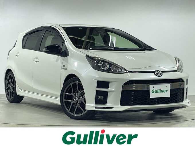 新着情報“アクアG GRスポーツ・17インチパッケージ”2018年式ホワイトパールクリスタルシャイン入荷しました！