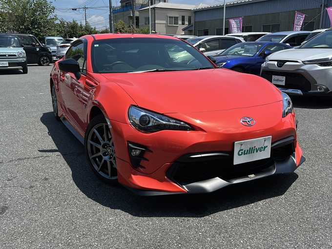 新着情報“８６GT”2017年式オレンジメタリック入荷しました！