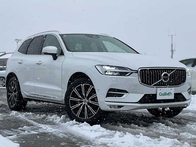 新着情報“ＸＣ６０D4 AWD インスクリプション”2018年式パール入荷しました！