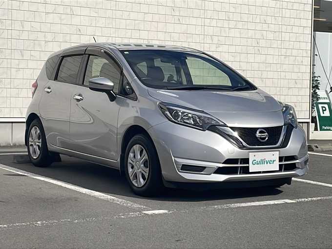 新着情報“ノートX”2016年式ブリリアントシルバー入荷しました！