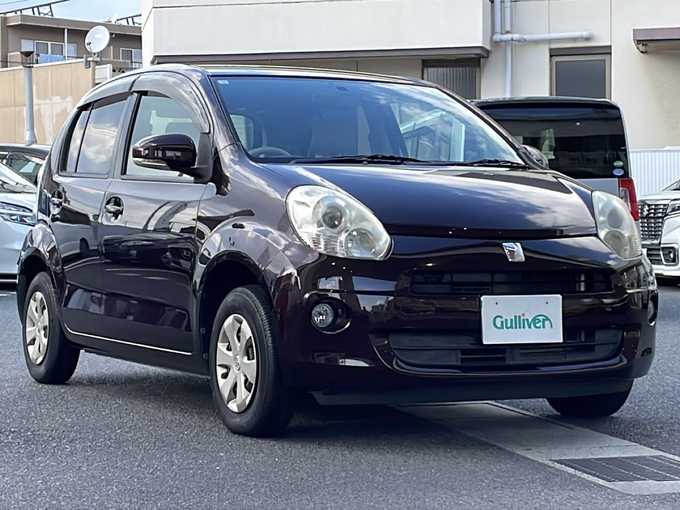 新着情報“パッソプラスハナ Cパッケージ”2011年式ダークレッドマイカ入荷しました！