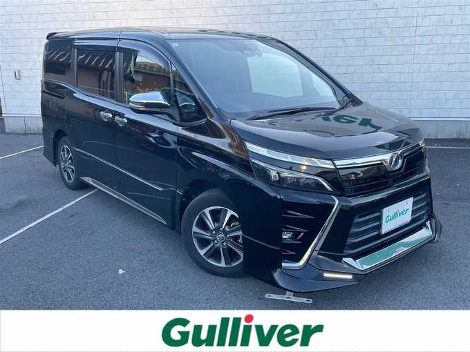 新着情報“ヴォクシーZS 煌”2018年式イナズマスパーキングブラックガラスフレーク入荷しました！