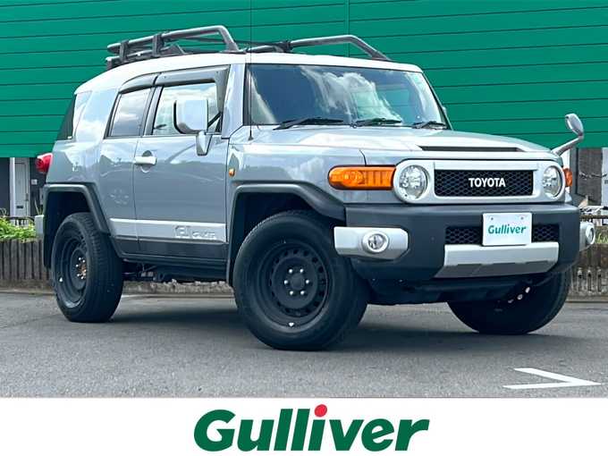 新着情報“ＦＪクルーザーカラーパッケージ”2015年式セメントグレーM/ホワイト入荷しました！