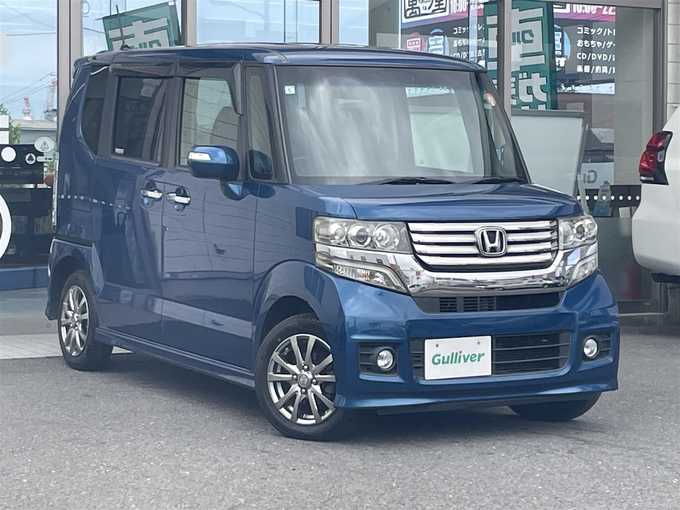 新着情報“Ｎ－ＢＯＸカスタムG・ターボパッケージ”2013年式プレミアムダイナミックブルーパール入荷しました！