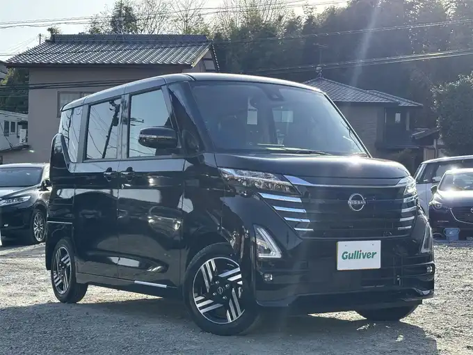 新着情報“ルークスハイウェイスター X”2025年式黒入荷しました！