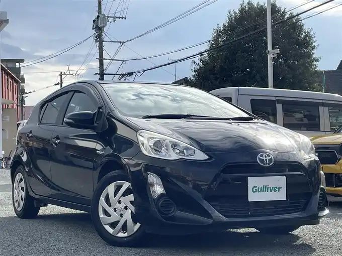 新着情報“アクアS”2015年式ブラックマイカ入荷しました！