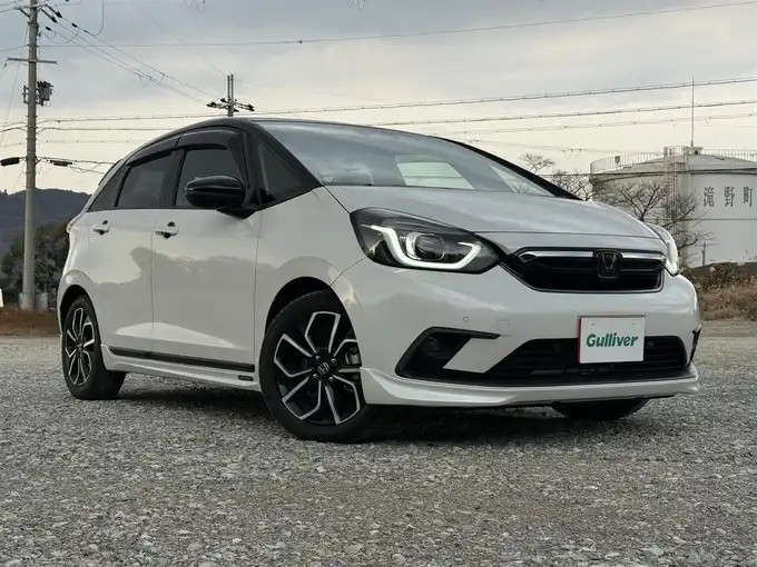 新着情報“フィットe:HEVネス”2020年式パールⅡ入荷しました！