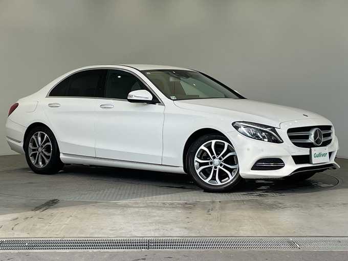 新着情報“ＣクラスC200アバンギャルド”2015年式白入荷しました！