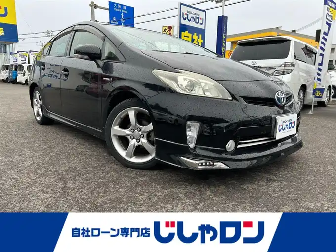 新着情報“プリウスS”2013年式ブラック入荷しました！
