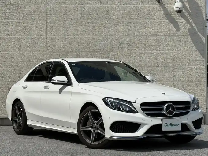 新着情報“ＣクラスC200アバンギャルド AMGライン”2017年式ポーラホワイト入荷しました！