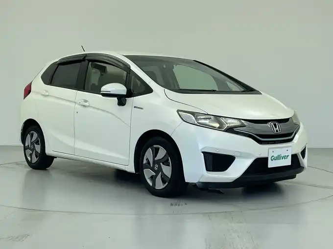 新着情報“フィットハイブリッドハイブリッド・Fパッケージ”2014年式プレミアムホワイトパール入荷しました！