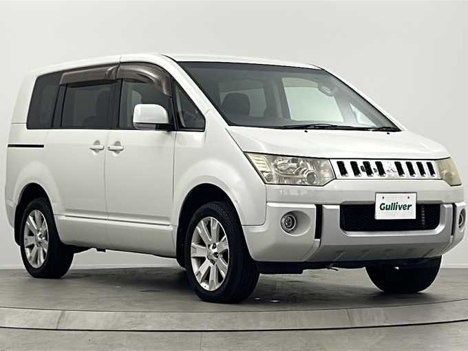 新着情報“デリカＤ：５G パワーパッケージ”2011年式ウォームホワイトパール入荷しました！