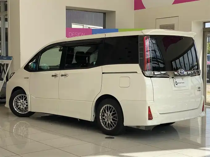 車両画像03