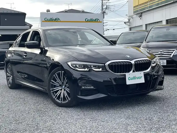 新着情報“３シリーズ330i Mスポーツ”2019年式サファイアブラックP入荷しました！