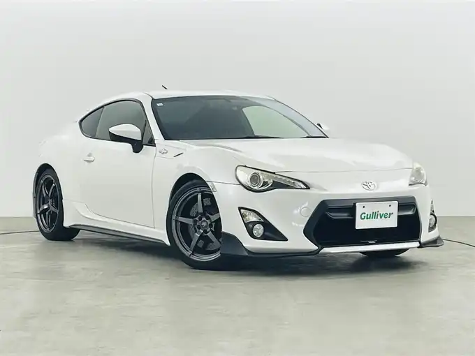 新着情報“８６GT”2012年式サテンホワイトパール入荷しました！