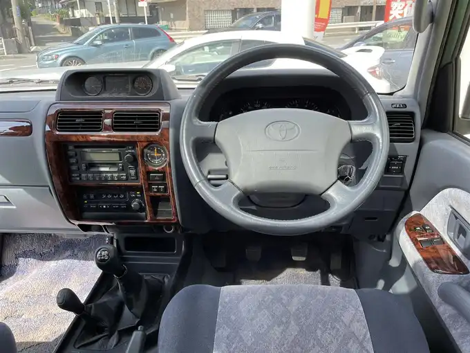 車両画像02