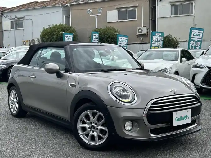 新着情報“ＭＩＮＩクーパー コンバーチブル”2019年式グレー入荷しました！