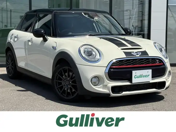 新着情報“ＭＩＮＩジャーミン クーパーS”2016年式ペッパー・ホワイト入荷しました！