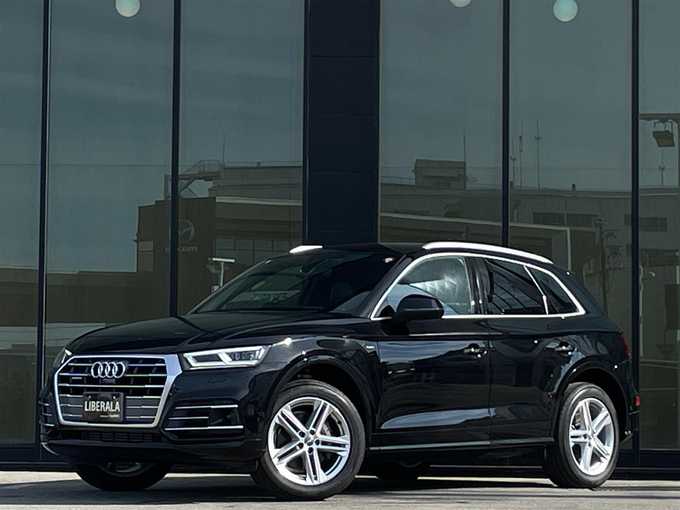 新着情報“Ｑ５2．0TFSIクワトロ スポーツ”2018年式ミトスブラックメタリック入荷しました！