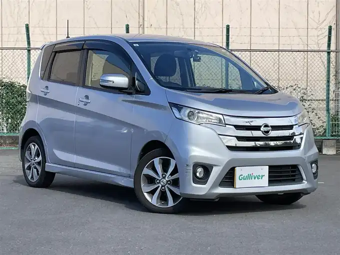 新着情報“デイズハイウェイスター Gターボ”2013年式クールシルバー入荷しました！