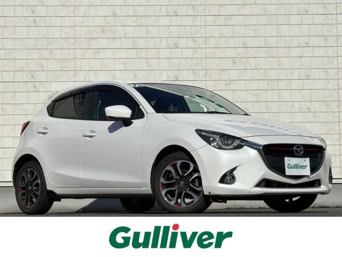 新着情報“デミオXD”2014年式スノーフレイクホワイトパールマイカ入荷しました！