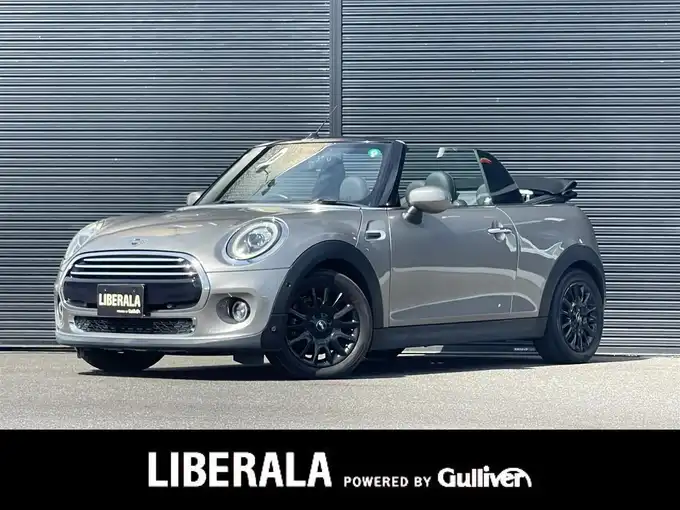 新着情報“ＭＩＮＩクーパー コンバーチブル”2020年式メルティングシルバーM入荷しました！