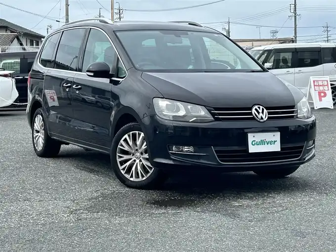 新着情報“シャランTSI ハイラインブルーモーションテクノロジー”2014年式ディープブラックパールエフェクト入荷しました！