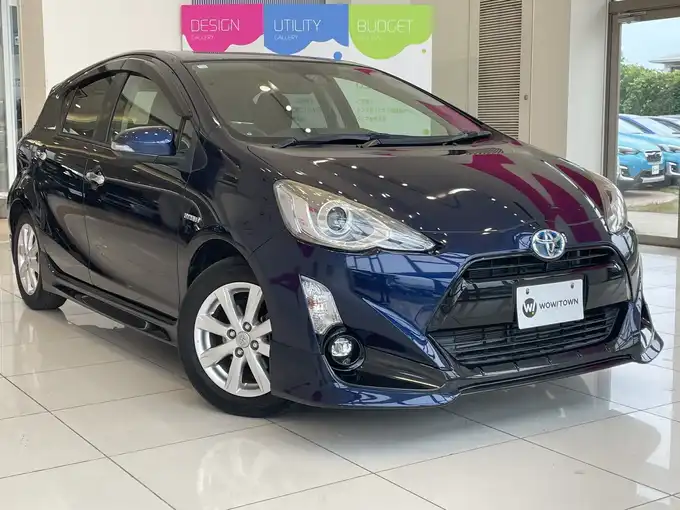 新着情報“アクアSスタイルブラック”2016年式ダークブルーマイカ入荷しました！