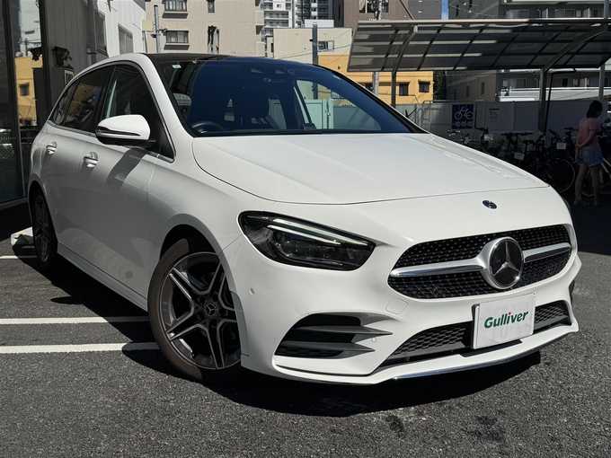 新着情報“ＢクラスB180 AMGライン”2019年式ポーラホワイト入荷しました！