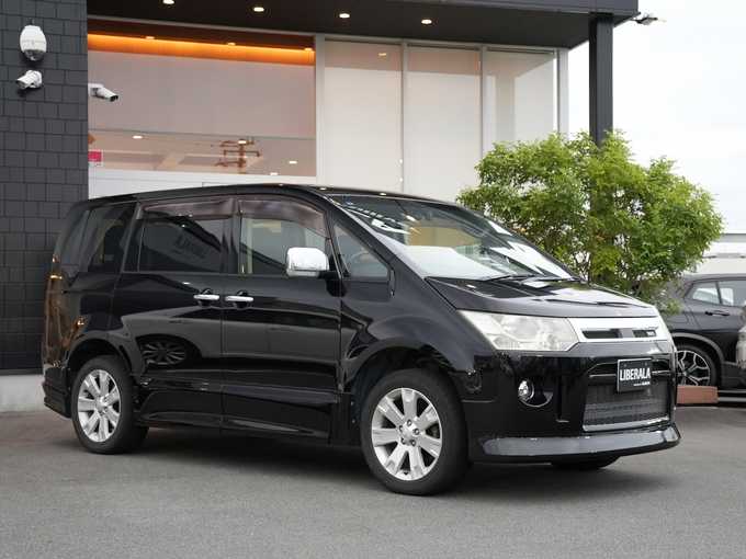 新着情報“デリカＤ：５ローデスト G パワーパッケージ”2012年式黒入荷しました！