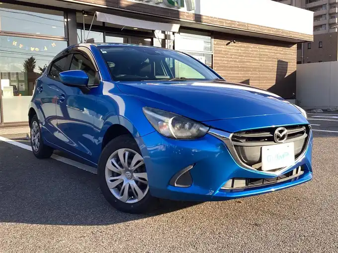 新着情報“デミオ13S”2015年式ダイナミックブルーマイカ入荷しました！