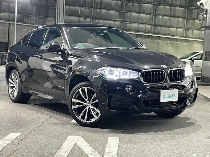 新着情報“Ｘ６xDrive35i Mスポーツ”2017年式サファイアブラックP入荷しました！