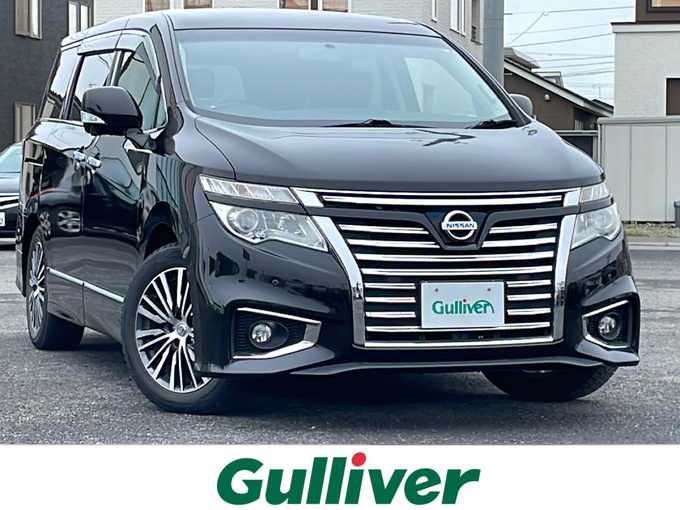 新着情報“エルグランド350ハイウェイスター”2014年式ファントムブラック入荷しました！