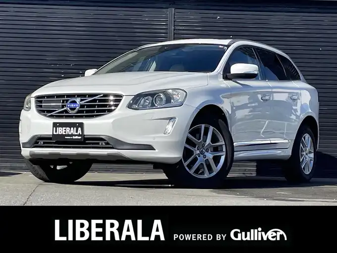 新着情報“ＸＣ６０D4 クラシック”2016年式クリスタルホワイトP入荷しました！