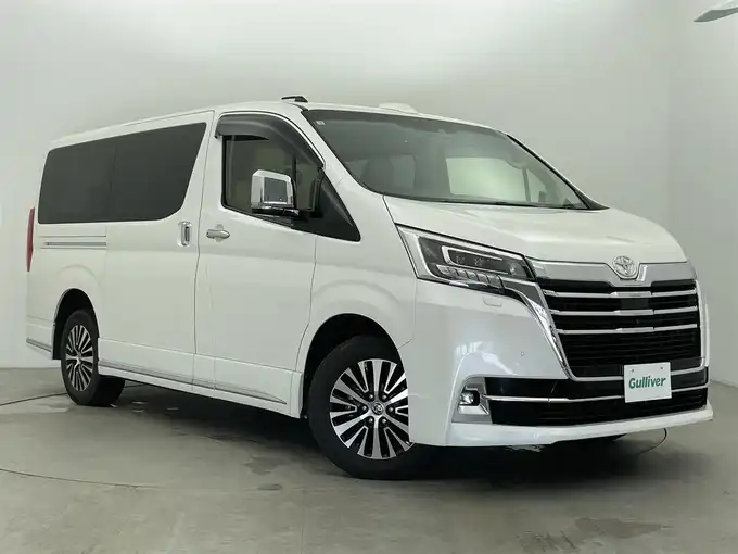 新着情報“グランエースプレミアム”2020年式ホワイトパールクリスタルシャイン入荷しました！